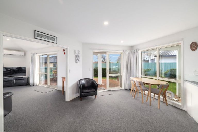 Photo of property in 3 Orca Lane, Parklands, Christchurch, 8083