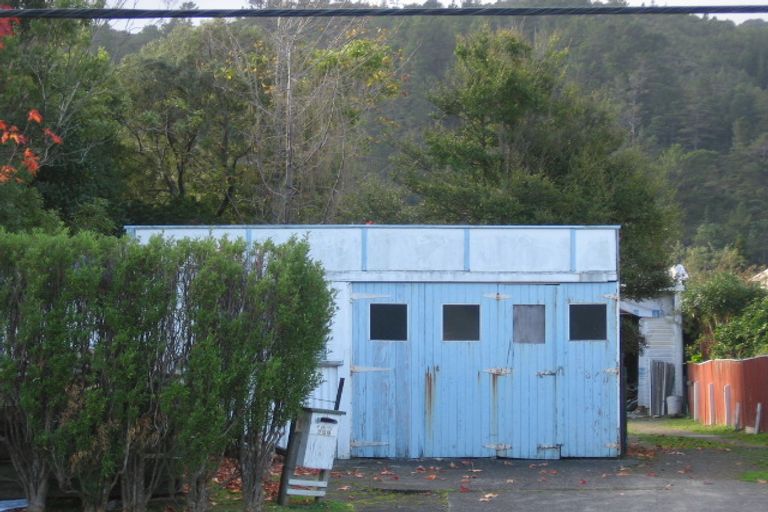 Photo of property in 299 Stokes Valley Road, Stokes Valley, Lower Hutt, 5019