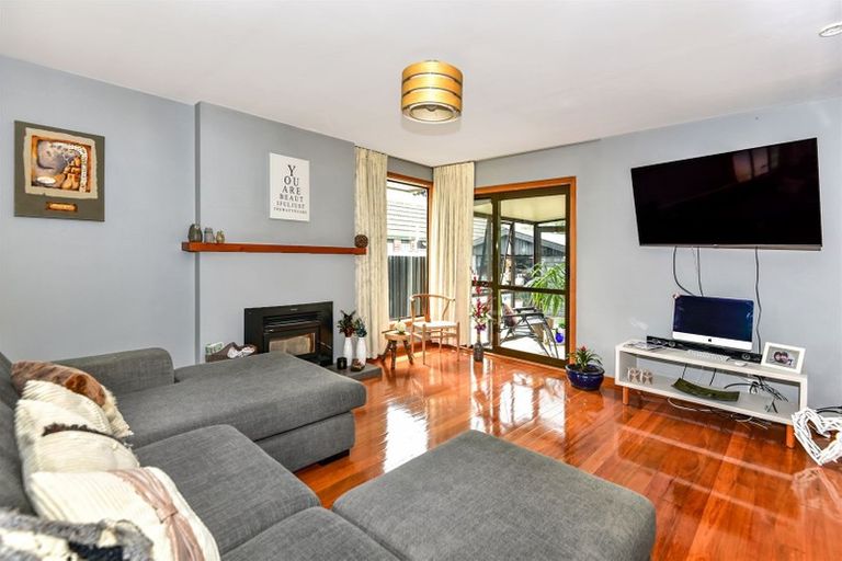 Photo of property in 105 Prestons Road, Redwood, Christchurch, 8051