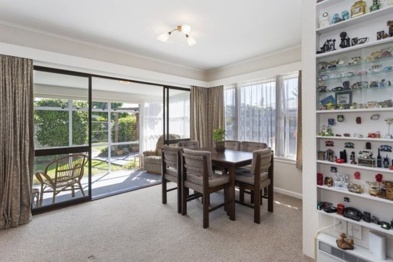 Photo of property in 6 Geddis Street, Rangiora, 7400