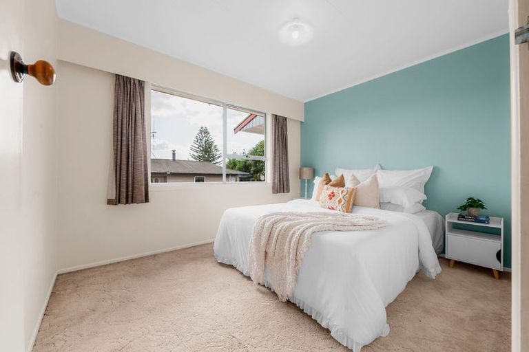 Photo of property in 74 Amanda Avenue, Dinsdale, Hamilton, 3204