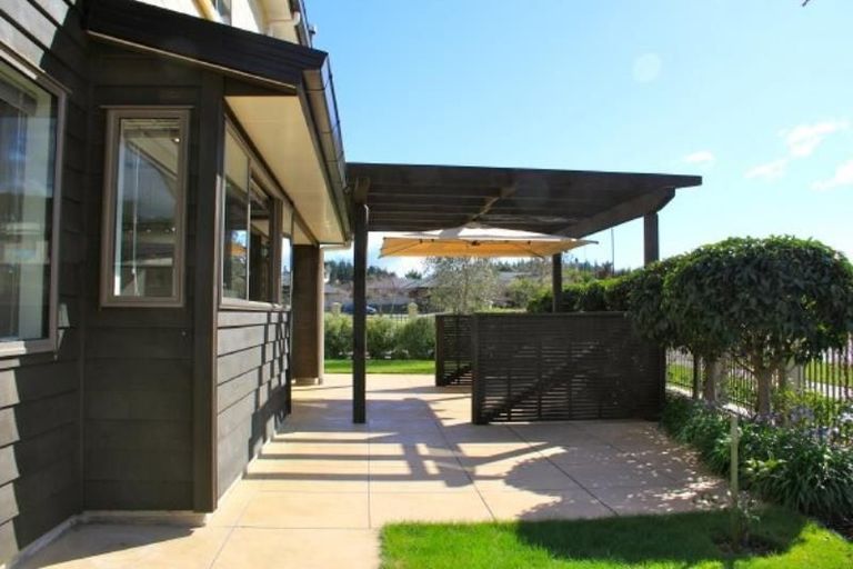 Photo of property in 1 Jade Lane, Paraparaumu, 5032