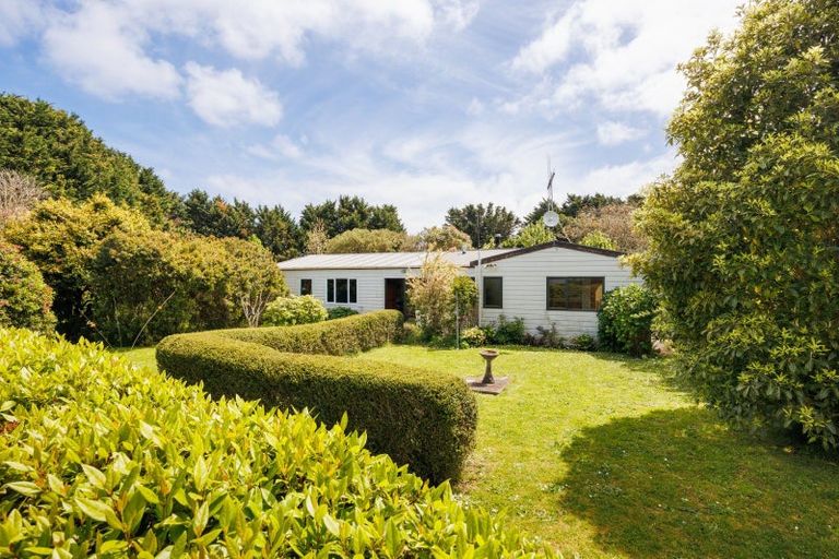 Photo of property in 135 Zigzag Road, Pohangina, Feilding, 4775