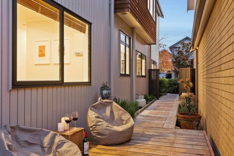 Photo of property in 11 Lester Street, Hobsonville, Auckland, 0616