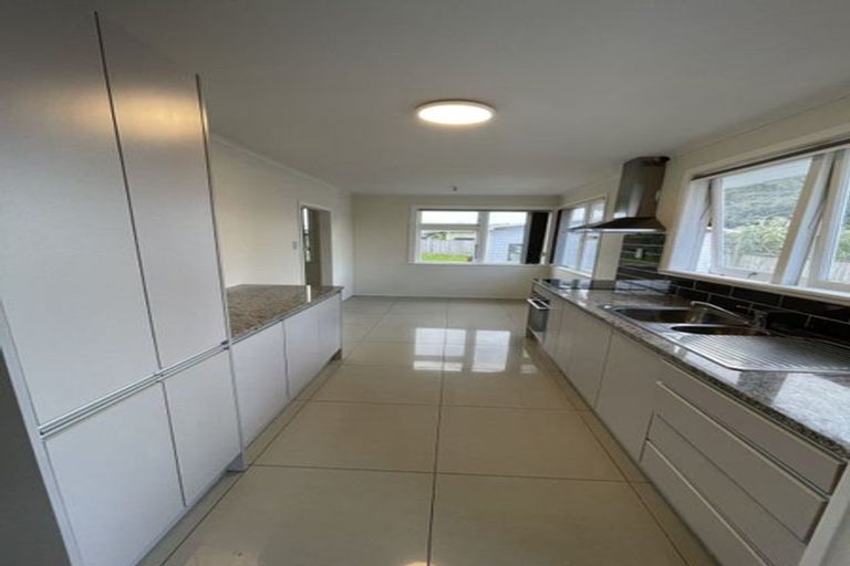 Photo of property in 3 Mcdivitt Street, Manurewa, Auckland, 2102