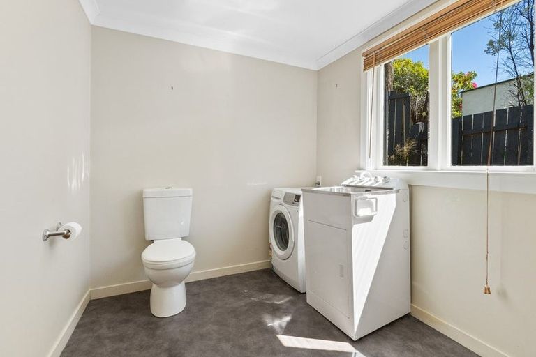 Photo of property in 21 Glenross Street, Glenross, Dunedin, 9011