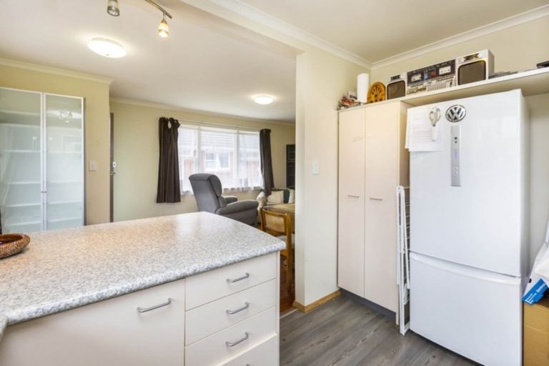 Photo of property in 1/29 Hillside Drive, Maoribank, Upper Hutt, 5018