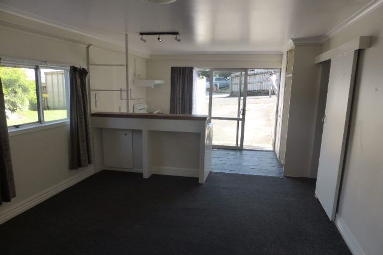 Photo of property in 1/65 Salamanca Road, Sunnynook, Auckland, 0620