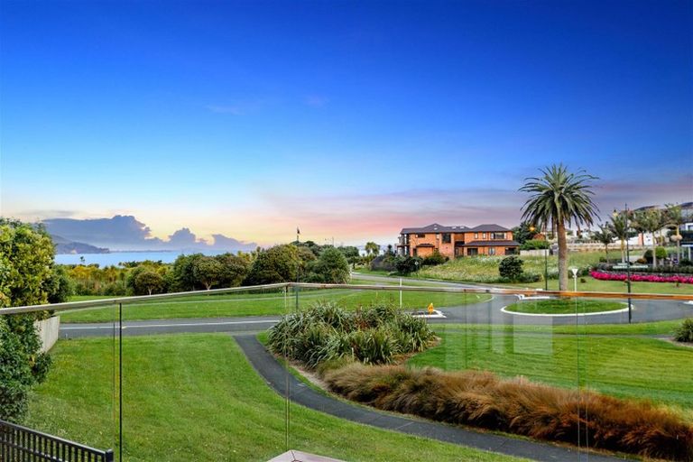 Photo of property in 22b Halyard Place, Te Atatu Peninsula, Auckland, 0610