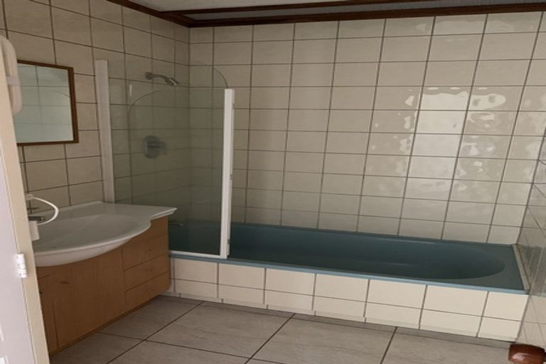 Photo of property in 7/66 Victoria Road, Devonport, Auckland, 0624