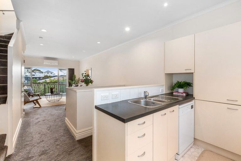 Photo of property in 16/5 Malcolm Lane, Thorndon, Wellington, 6011