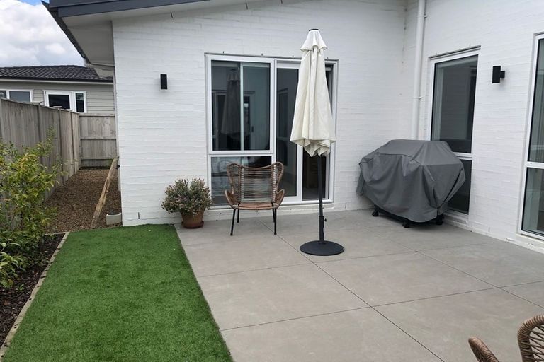 Photo of property in 80 Te Napi Drive, Takanini, 2112