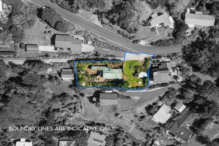 Photo of property in 4 Queens View Road, Russell, 0202