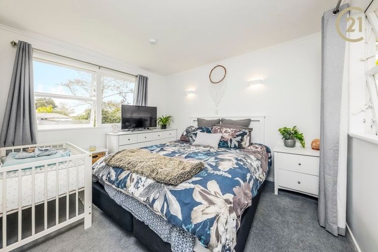 Photo of property in 35 Tairere Crescent, Rosehill, Papakura, 2113