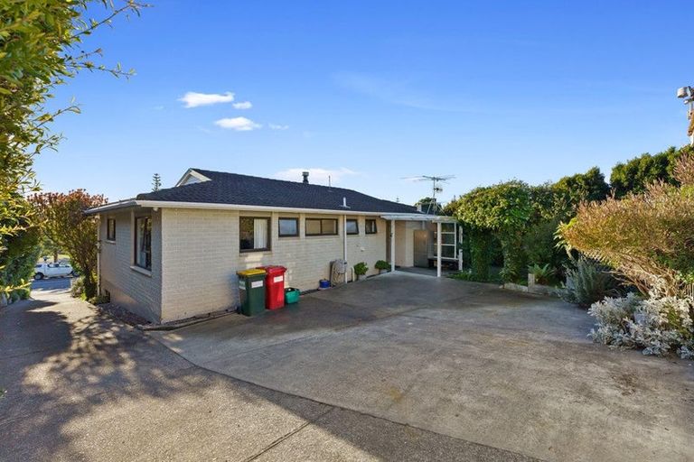 Photo of property in 36 Queens Road, Waikanae Beach, Waikanae, 5036