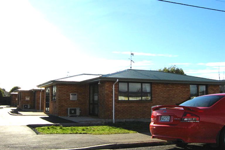 Photo of property in 28 Durham Street, Waikiwi, Invercargill, 9810