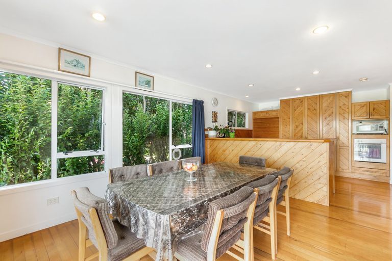 Photo of property in 19 Hazards Road, Weymouth, Auckland, 2103