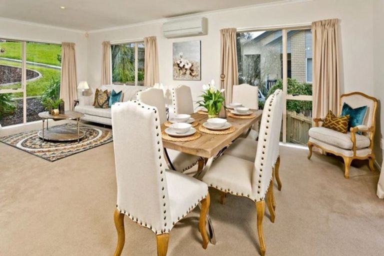 Photo of property in 8 Notre Dame Way, Albany, Auckland, 0632