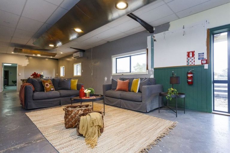 Photo of property in 480 Fitzherbert Road East, Aokautere, Palmerston North, 4471