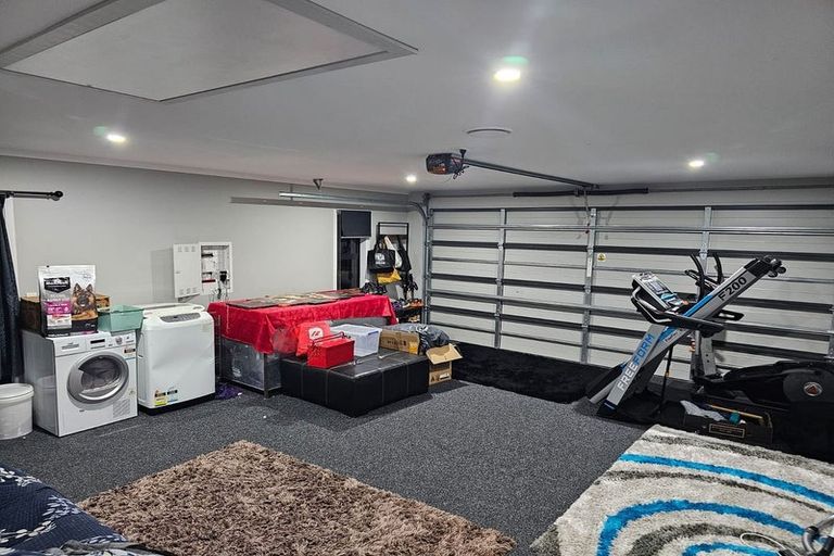 Photo of property in 39 Brian Morgan Terrace, Wainuiomata, Lower Hutt, 5014