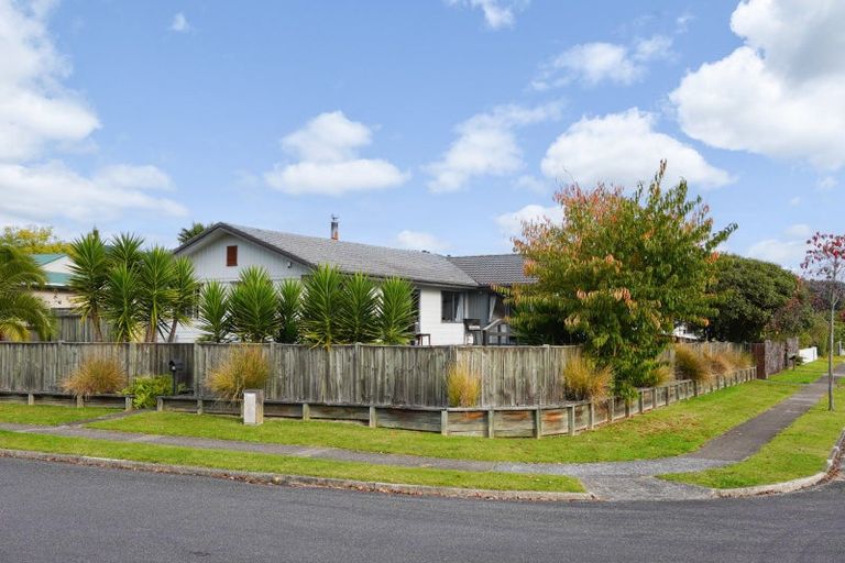 Photo of property in 28 Tennyson Drive, Owhata, Rotorua, 3010