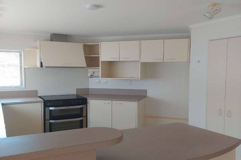 Photo of property in 17a Roy Street, Tawa, Wellington, 5028