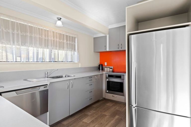 Photo of property in 1/81 Tukapa Street, Westown, New Plymouth, 4310