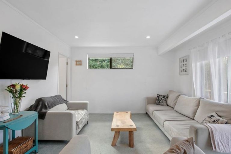 Photo of property in 60 Athenree Road, Athenree, Katikati, 3177