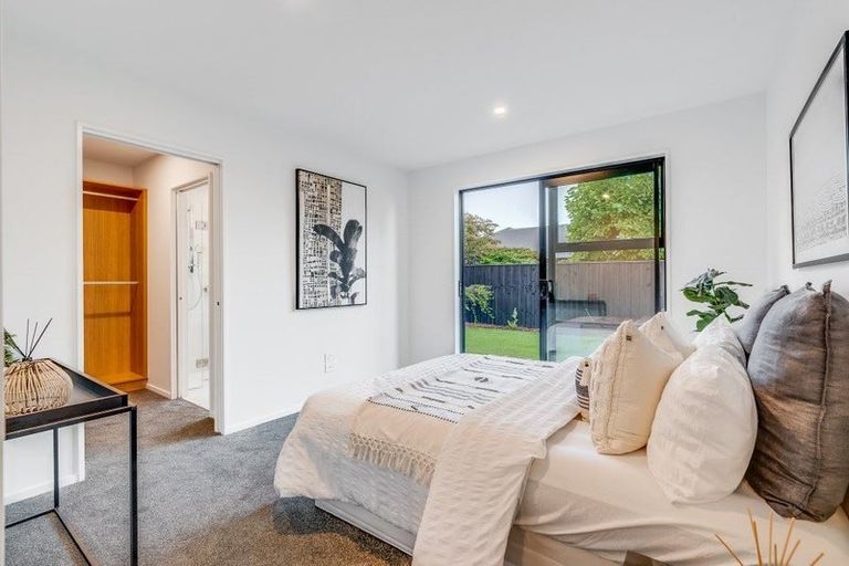Photo of property in 26b Middlepark Road, Sockburn, Christchurch, 8042