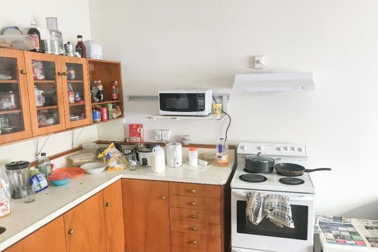 Photo of property in 28 Warrender Street, North Dunedin, Dunedin, 9016