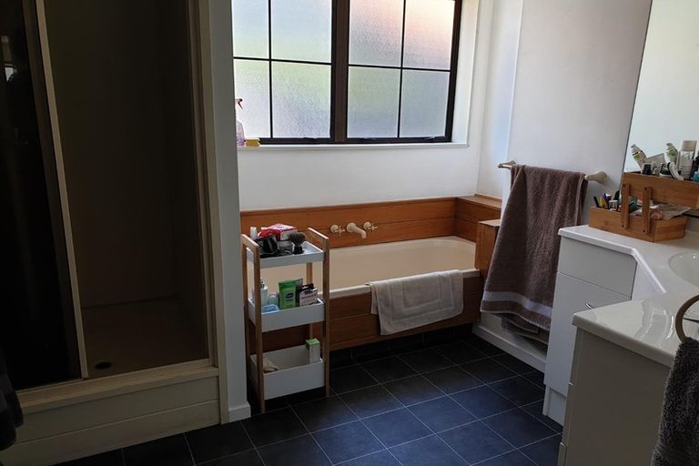 Photo of property in 1/5 Birdwood Road, Waterloo, Lower Hutt, 5011