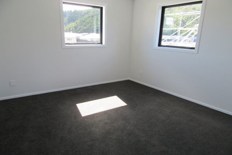 Photo of property in 54 Mawai Hakona Drive, Wallaceville, Upper Hutt, 5018