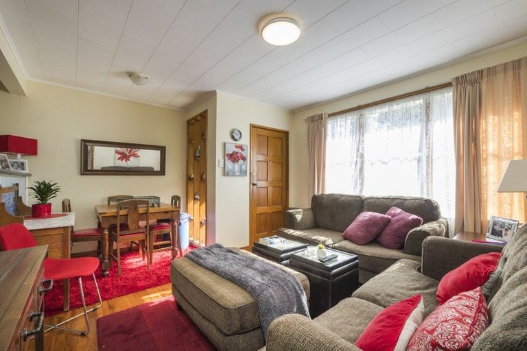 Photo of property in 1a Kensington Mews, Hokowhitu, Palmerston North, 4410