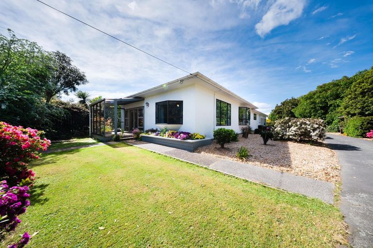 Photo of property in 1 James Street, Waimate, 7980