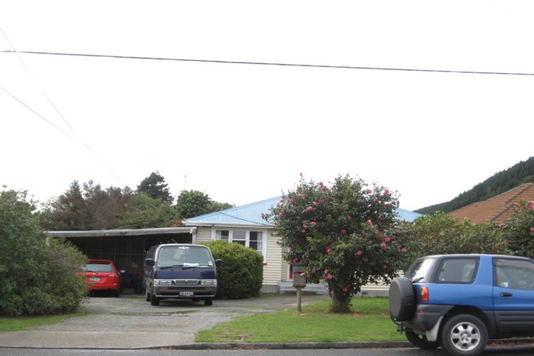 Photo of property in 19 Tongariro Street, Paraparaumu, 5032