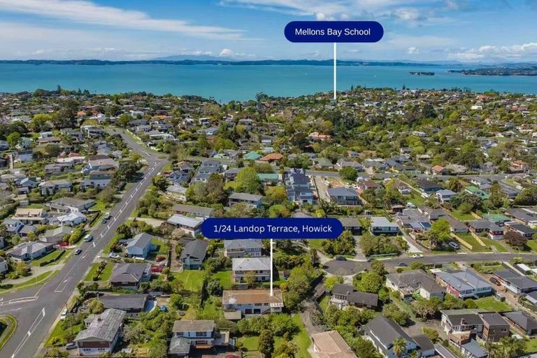 Photo of property in 1/24 Landop Terrace, Howick, Auckland, 2014