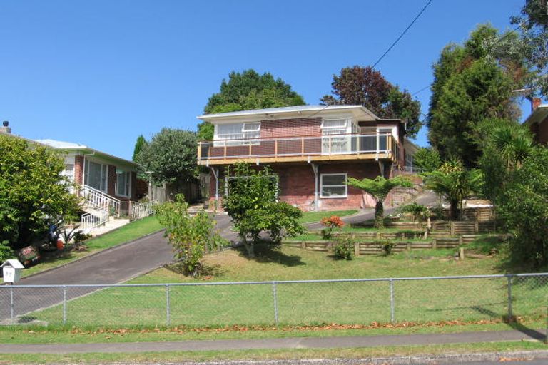 Photo of property in 37 Sheridan Drive, New Lynn, Auckland, 0600