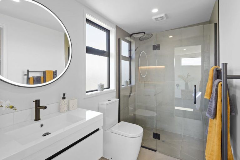 Photo of property in 214 Penruddock Rise, Westmorland, Christchurch, 8025