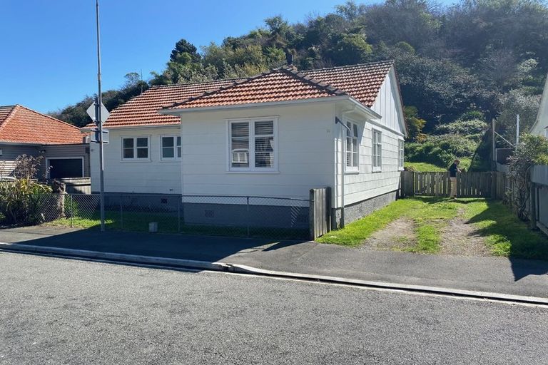 Photo of property in 6 Main Street, Hospital Hill, Napier, 4110