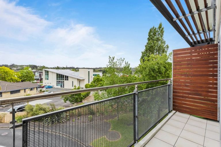 Photo of property in Albany Central, 27a/210 Dairy Flat Highway, Albany, Auckland, 0632