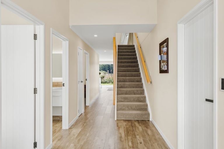 Photo of property in 34 Tangaroa Place, Poike, Tauranga, 3112