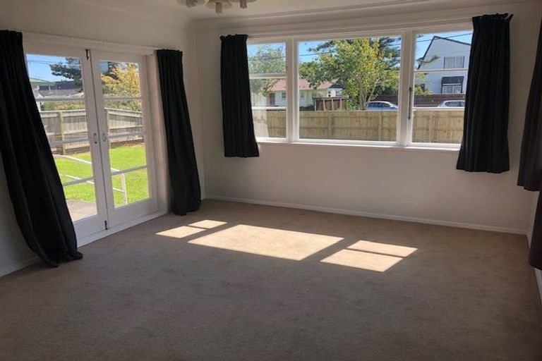 Photo of property in 12 Warrimoo Street, Paraparaumu, 5032
