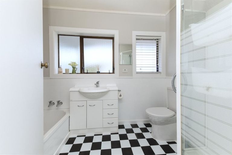 Photo of property in 93 James Mackie Road, Helensville, 0875