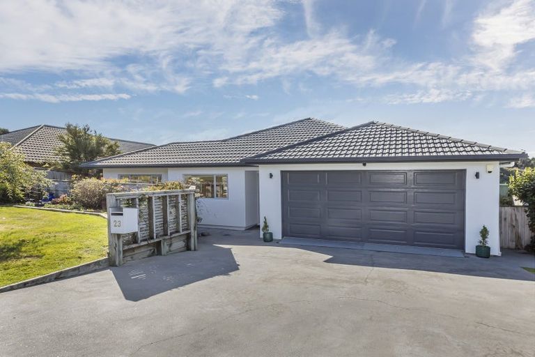 Photo of property in 23 Te Puia Drive, Aotea, Porirua, 5024