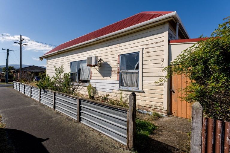 Photo of property in 21 Calder Street, Saint Kilda, Dunedin, 9012