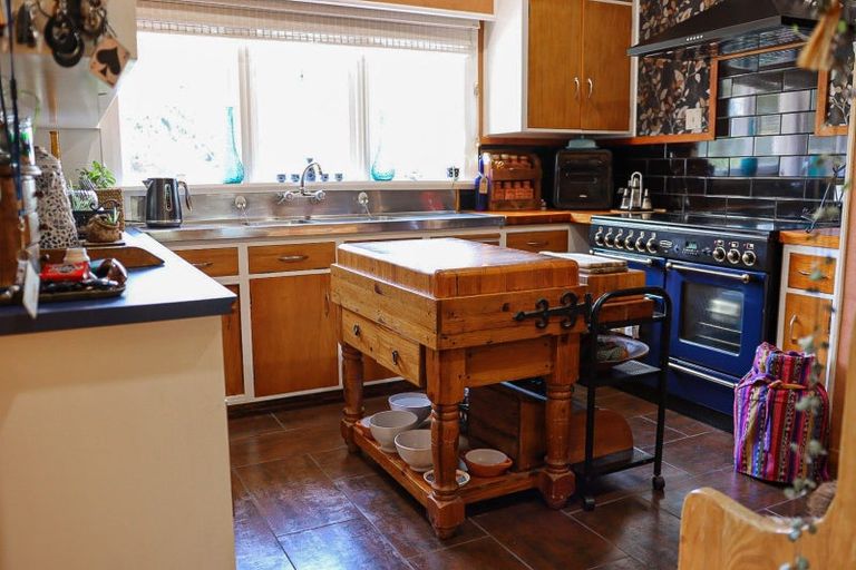 Photo of property in 258 Smith Road, Dannevirke, 4978