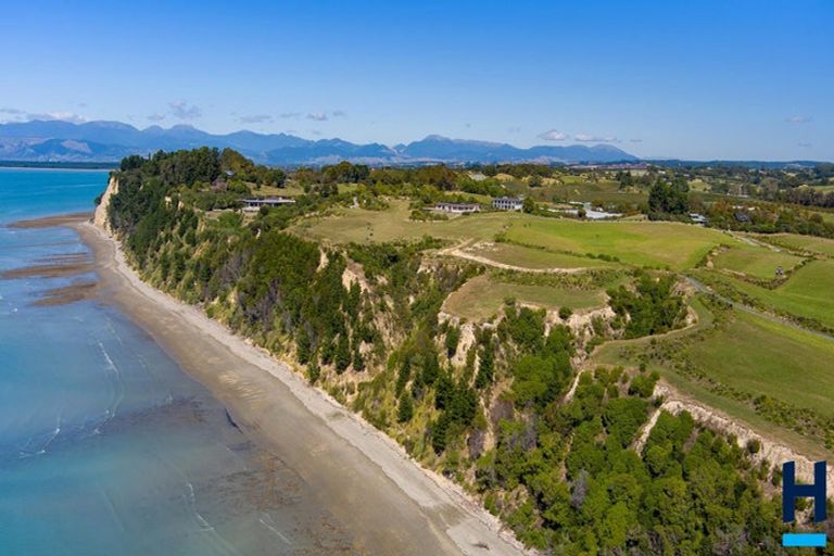 Photo of property in 21 Te Papa Lane, Tasman, 7173