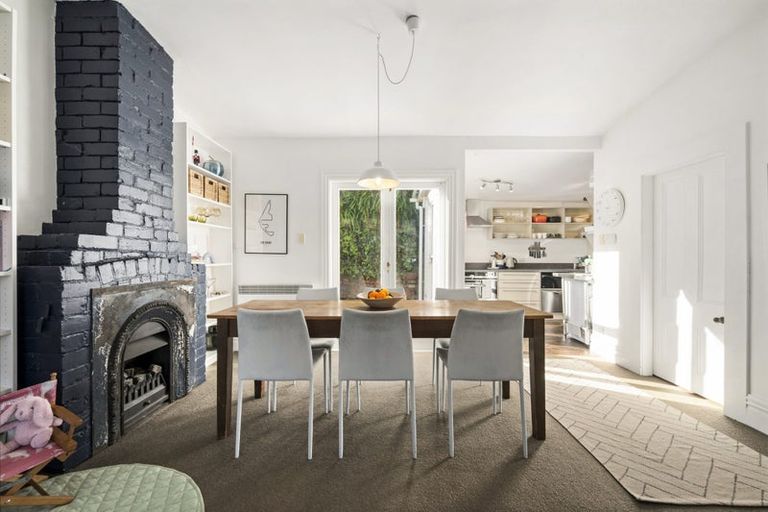 Photo of property in 23 Princess Terrace, Newtown, Wellington, 6021