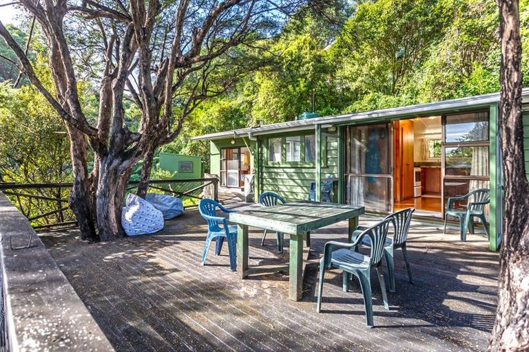 Photo of property in 9 Adlor Hill Road, Port Charles, Coromandel, 3584