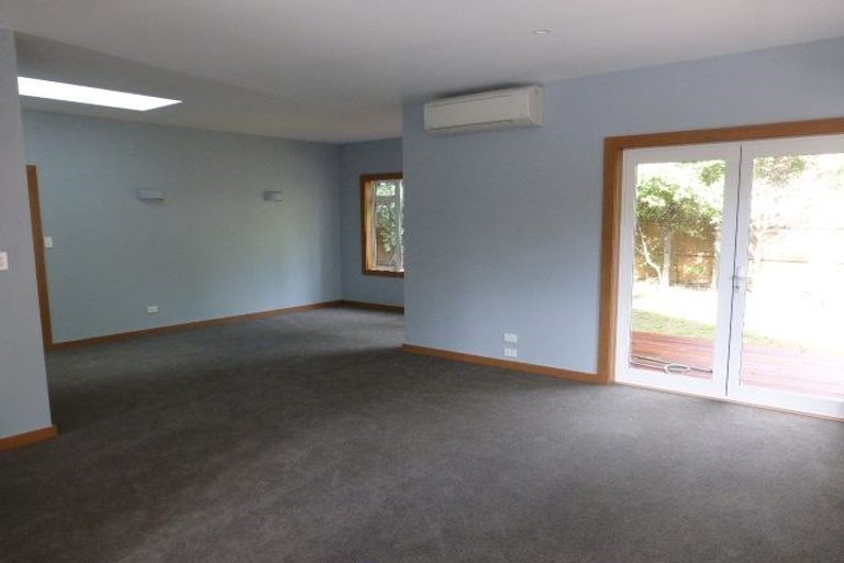Photo of property in 69 Stapletons Road, Richmond, Christchurch, 8013
